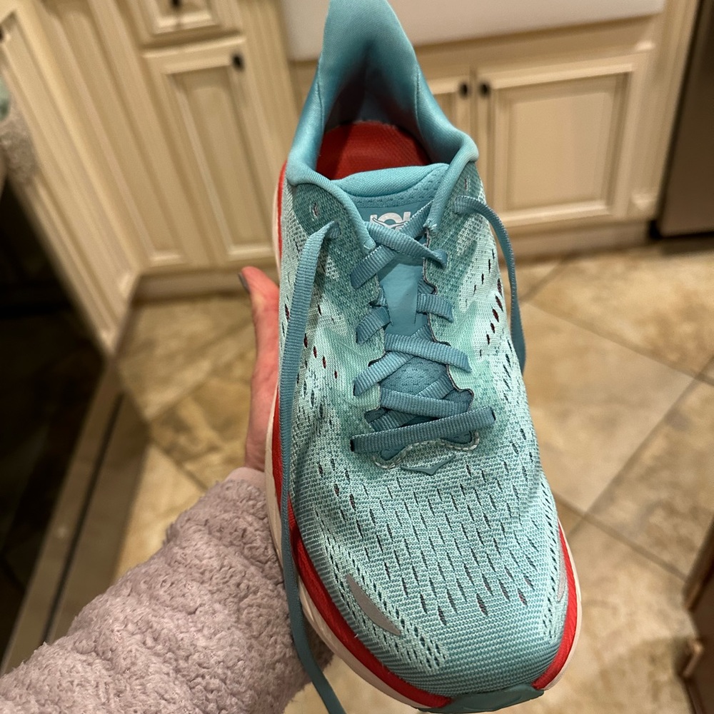 Hoka Clifton 8 sneakers